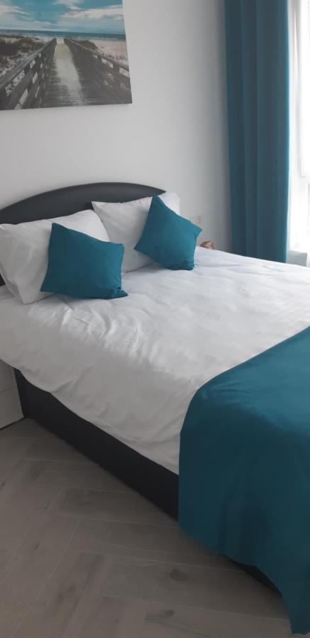 Aqua West Apartment Free Parking- Self Check-In 오라데아 외부 사진